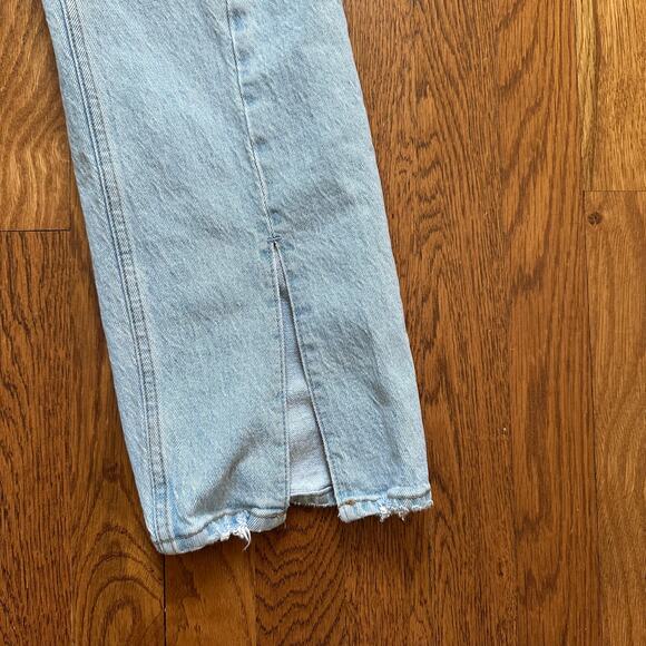 Abercrombie & Fitch Curve Love The 90s Straight Ultra High Rise Split Jeans - Picture 2 of 8